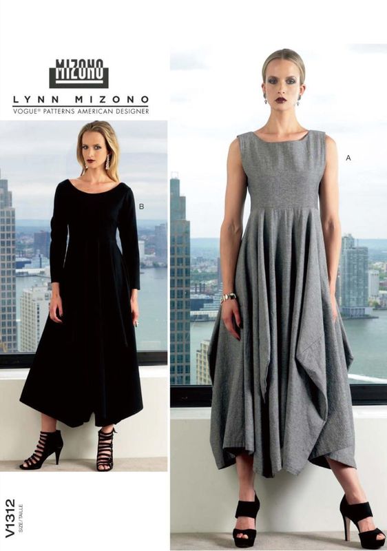 Patron Vogue 1312 Robe longue taille empire et coupe mouchoir par