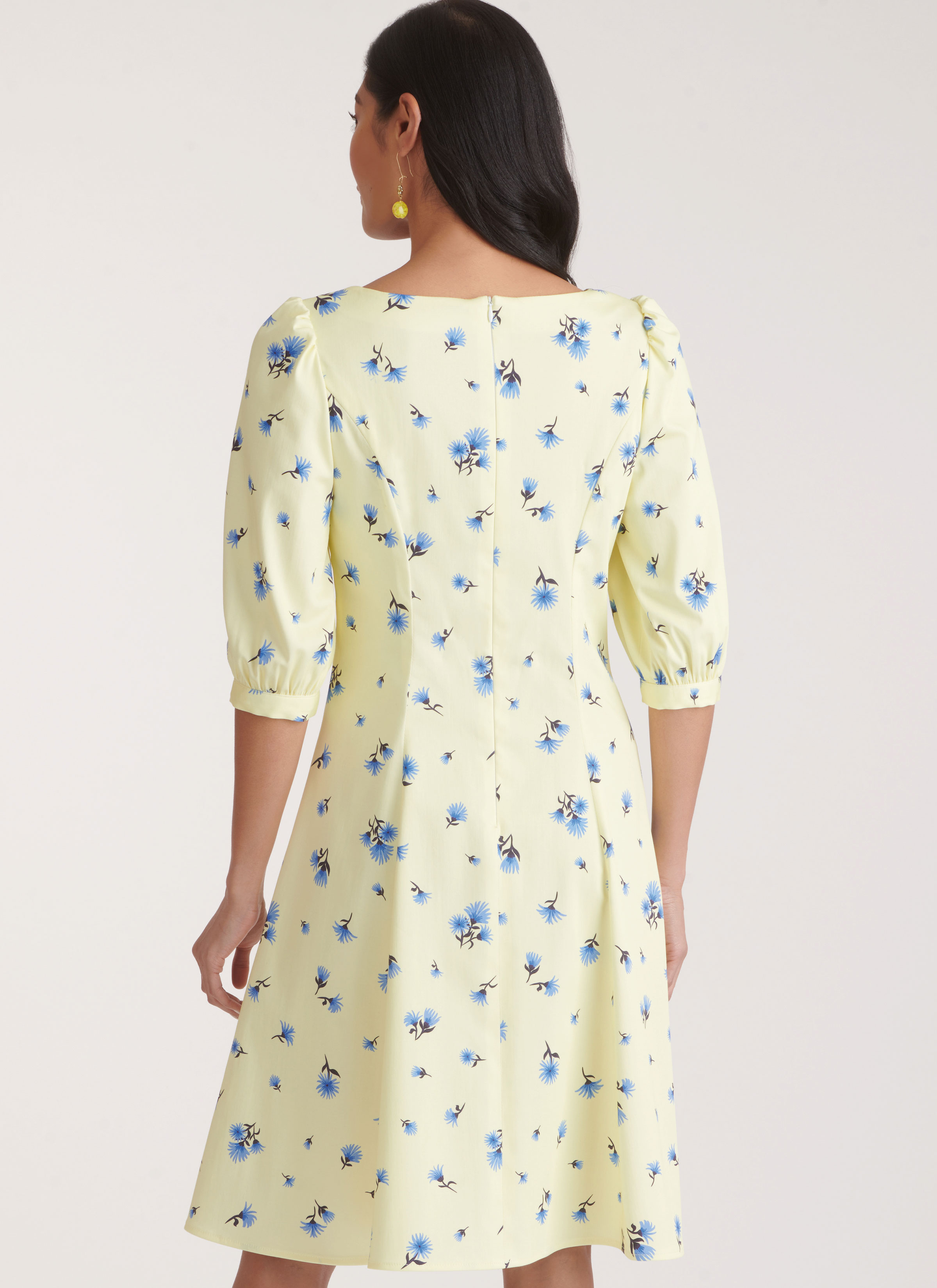 Patron New Look 6776 - Robe Avec Variations de Manches pour Jeunes Femmes